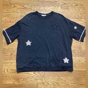 Blue Velvet star patch Oversized  top. Size Large. Black
